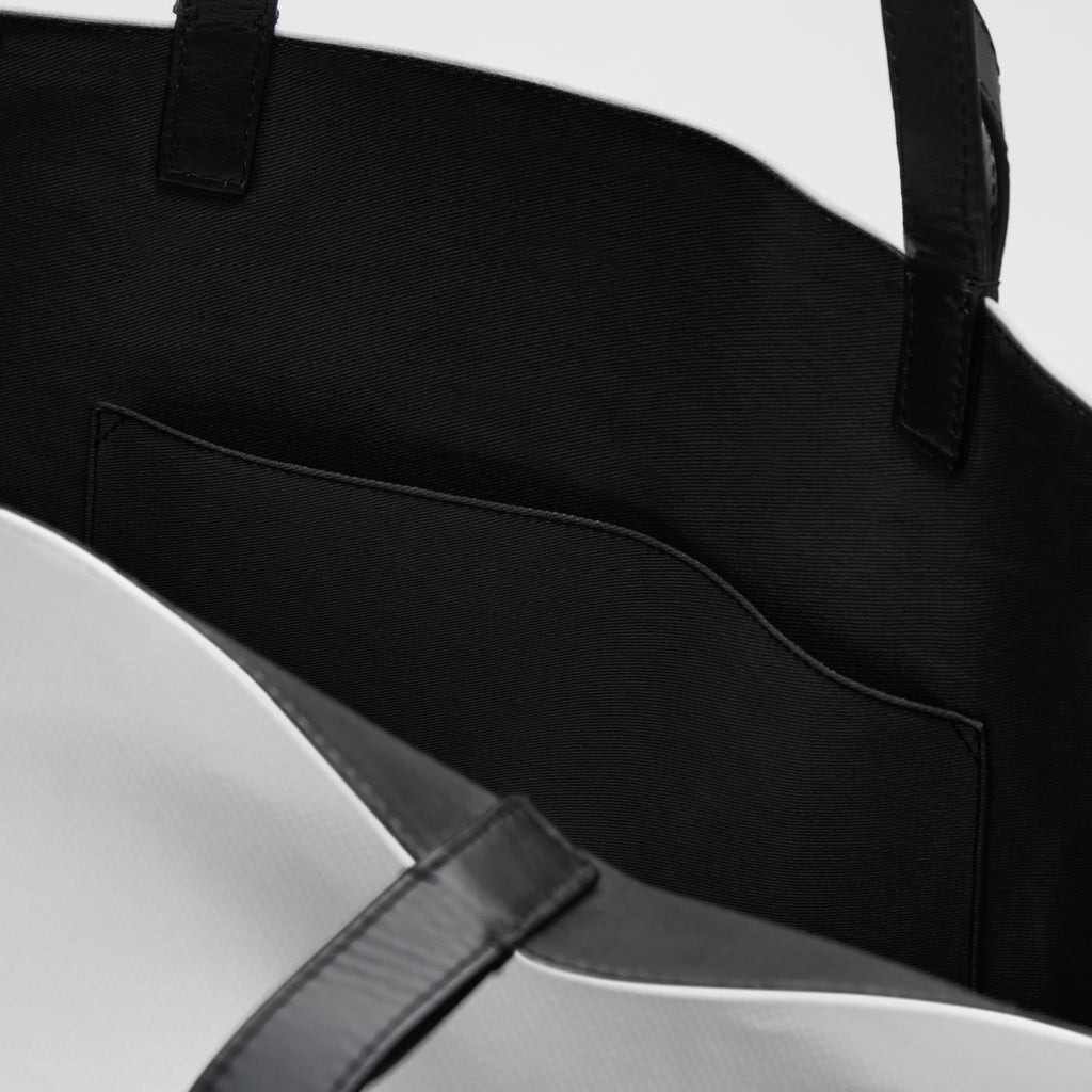 BLANCnoirPOCHEINTERIEURE_1024x